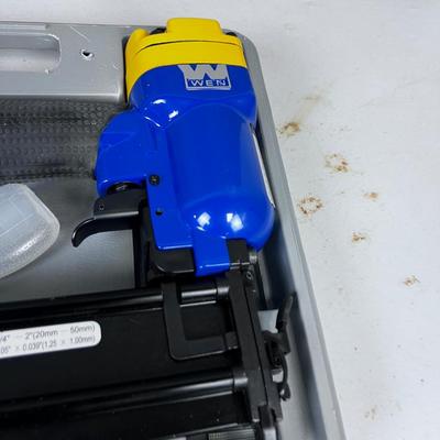 WEN 2" Brad Nailer with Case