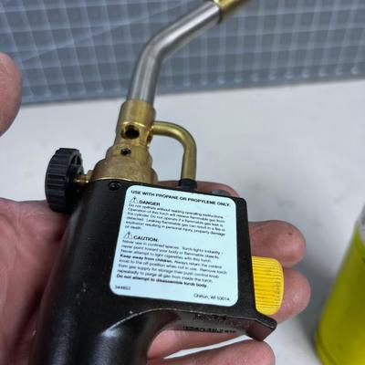 Benzomatic Torch with 1/2 of a Can of MATT Gas