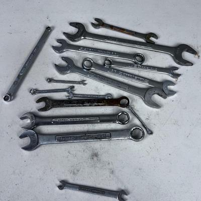 Craftsman Box of End Wrenches Metric and SAE