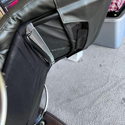 Leather Gravity Chair