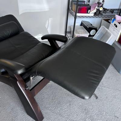 Leather Gravity Chair
