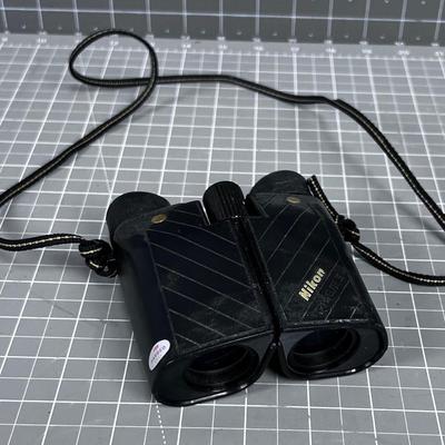 NIKON 9 X 25 Binoculars