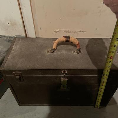 METAL TOOL BOX