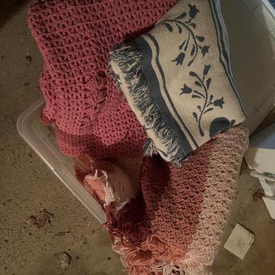 G3- Christmas Lot (decor, trees, afghans)