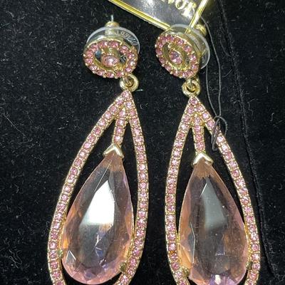 Joan Rivers enamel brooch with pink dangle earrings