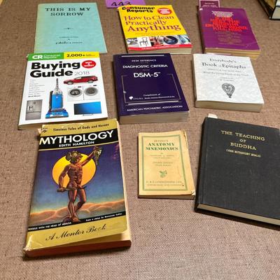 Lot of assorted paperbacks