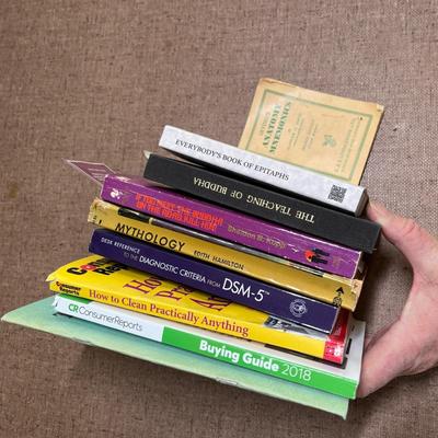 Lot of assorted paperbacks