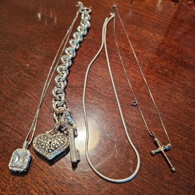 Necklace & Bracelet Lot 1