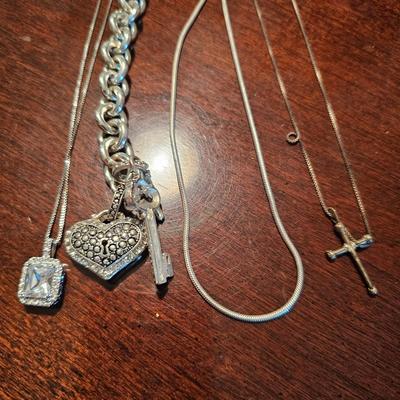 Necklace & Bracelet Lot 1