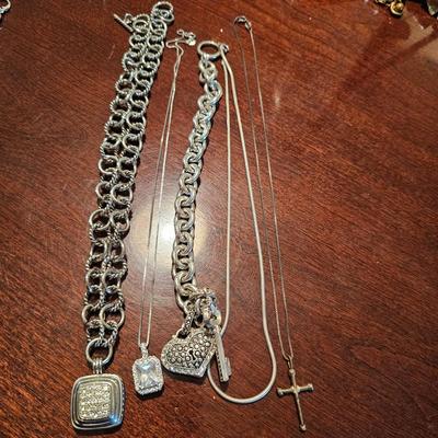 Necklace & Bracelet Lot 1