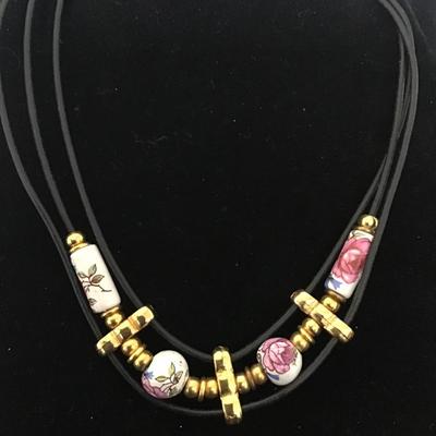 Porcelain Rose Bead Necklace Leather Type Necklace