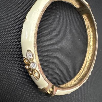 Vintage floral enamel hinged bracelet