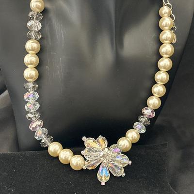 JS marked silver tone necklace with big beads and clear flower beaded