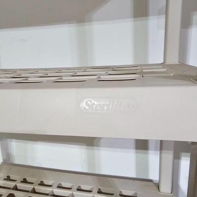Four Black & Two Taupe Plastic Shelves (G-JS)