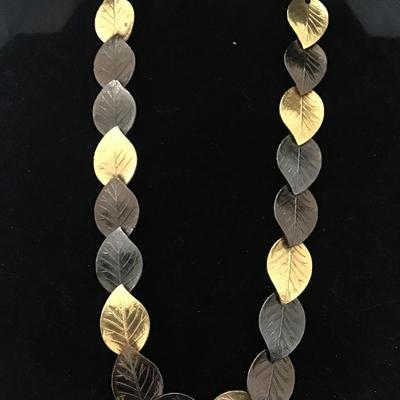 Sara Coventry Multi Color Metal ? Necklace