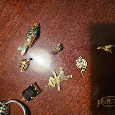 Pendent Lot No. 1