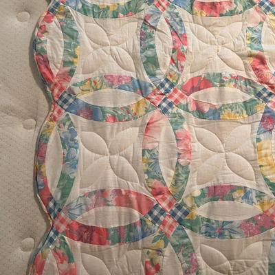 Three Unique Quilts (P-DZ)
