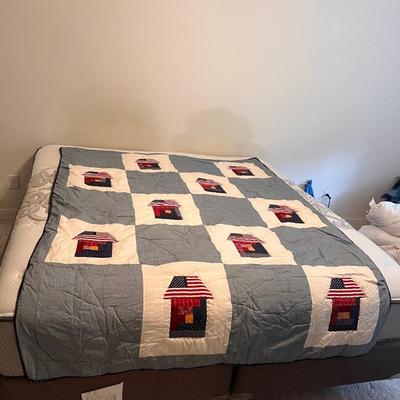 Three Unique Quilts (P-DZ)