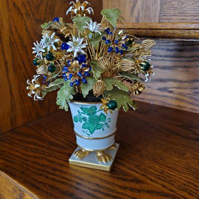 Handpainted Herend Hungary Vase with flowers