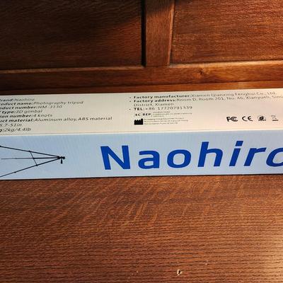 Naohiro Tripod with phone clip NIB