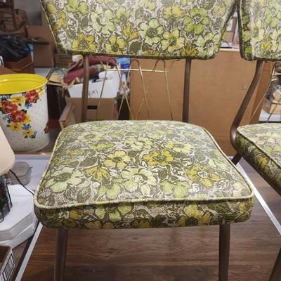 Set of 6 vintage chairs