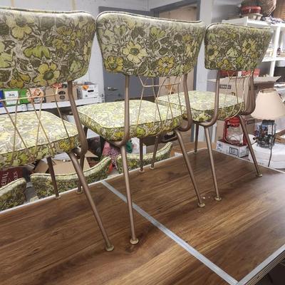 Set of 6 vintage chairs