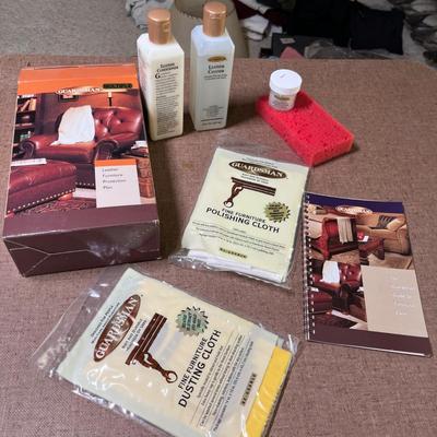 Leather cleaning kit