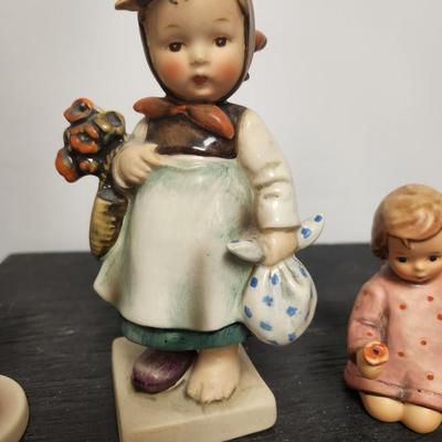 Set of 4 misc Hummel