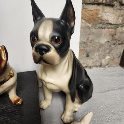 Last lot of dog figurines
