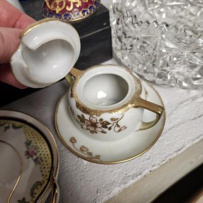 Antique entertainment lot