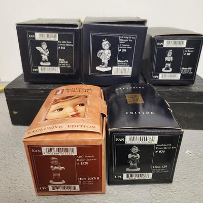 5 Collector Club Hummels in boxes