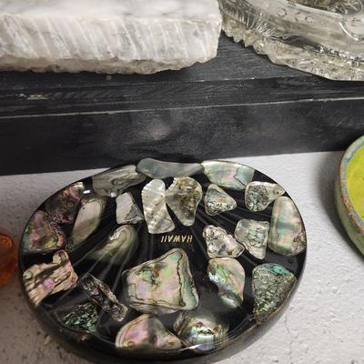Ashtray lot