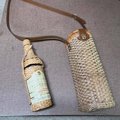 Wicker Liquor containers