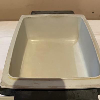 MICROWAVE COOKWARE & A WALL MOUNTED CAN OPENER