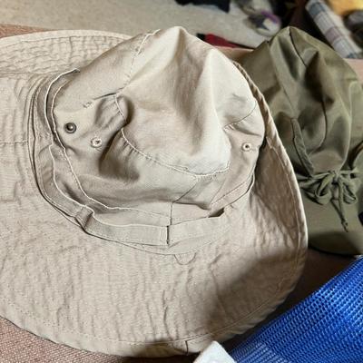 More snap back hats