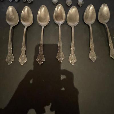 PARTIAL SET OF NORMANDY STAINLESS FLATWARE, CUTLERY & KITCHEN UTENSILS