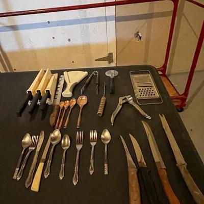 PARTIAL SET OF NORMANDY STAINLESS FLATWARE, CUTLERY & KITCHEN UTENSILS