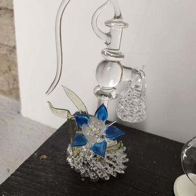 Threaded glass lot #4 (water pump)
