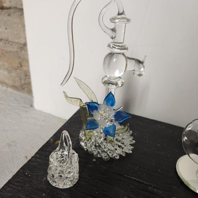 Threaded glass lot #4 (water pump)