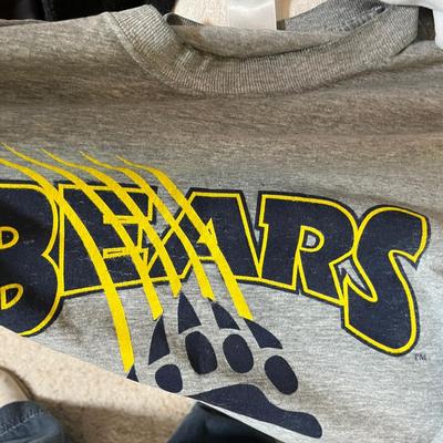 Lot of mens sweat shirts