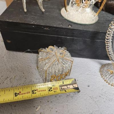 Lot of threaded glass (bell)