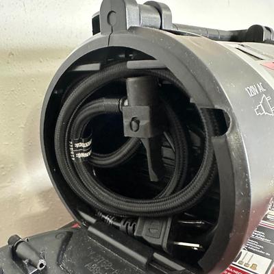 HUSKY Digital Inflator w/ Box