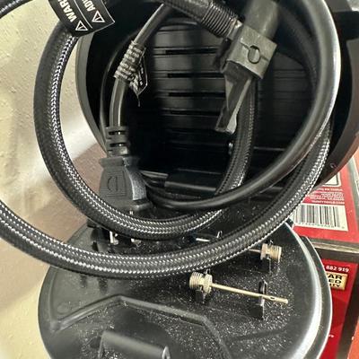 HUSKY Digital Inflator w/ Box