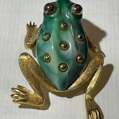 Vintage TRIFARI Enameled Frog Brooch/Pin 1-3/4" Tall in VG Preowned Condition.
