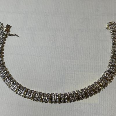 Vintage Sterling Silver 7.5" Long White & Gold-toned Bracelet in Good Preowned Condition.