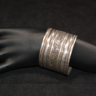 Wide Sterling Berber Cuff Bracelet 57.0g 1.75" Wide