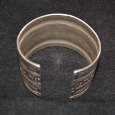Wide Sterling Berber Cuff Bracelet 57.0g 1.75