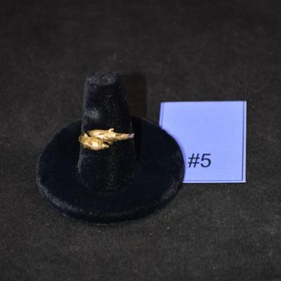 10k Gold Dual Dolphin Ring Size 8 1.6g