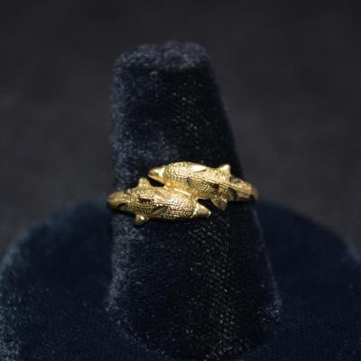 10k Gold Dual Dolphin Ring Size 8 1.6g