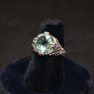 925 Sterling Filigree Ring with Green Amethyst Size 6.5 3.7g